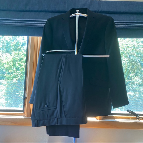 Reaction Kenneth Cole Other - Men’s Reaction 40R 33W Ready Flex Black Suit